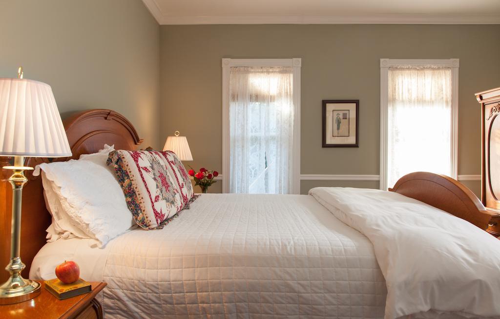 The Maple Leaf Inn Barnard 외부 사진