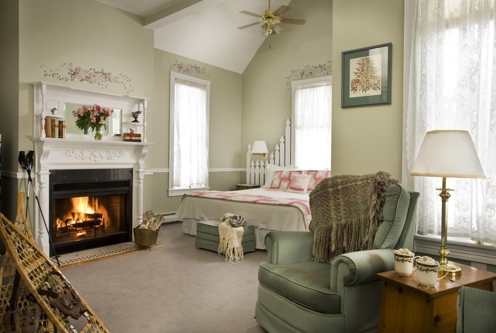 The Maple Leaf Inn Barnard 외부 사진